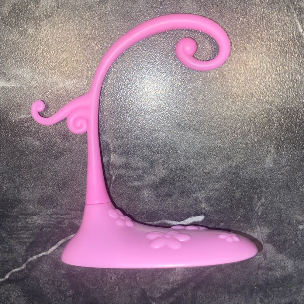 Littlest Pet Shop Stand